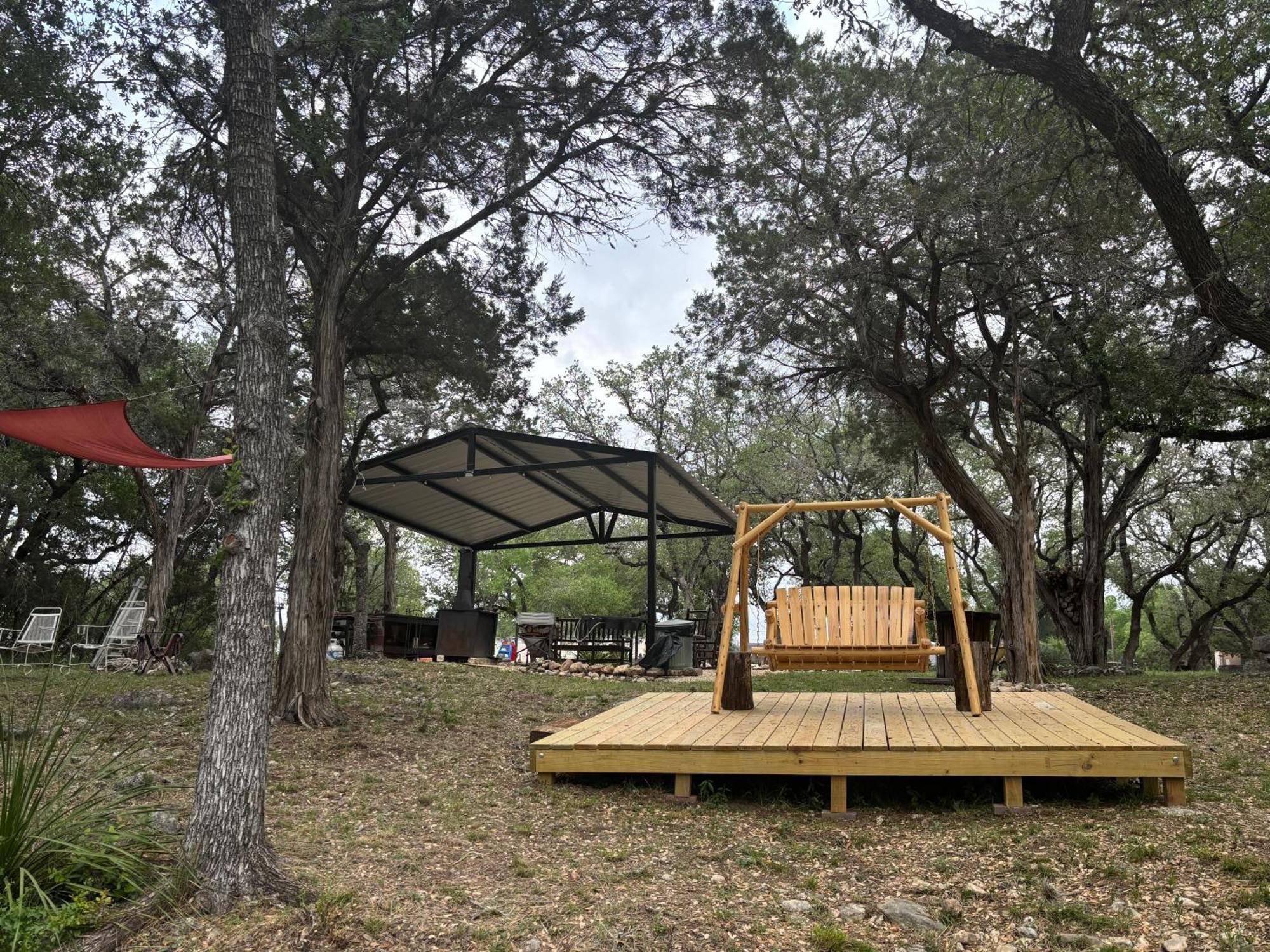 Tiny House - Our Little Piece Of Paradise * Lakehills